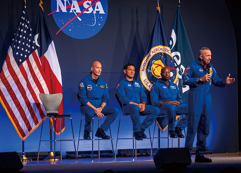 Artemis III Crew Gets Ready for a New Space Test - World on the Move